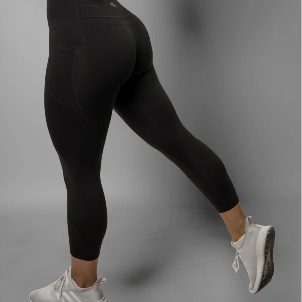 TYC- Til You Collapse Women's Black Compression Workout Tights